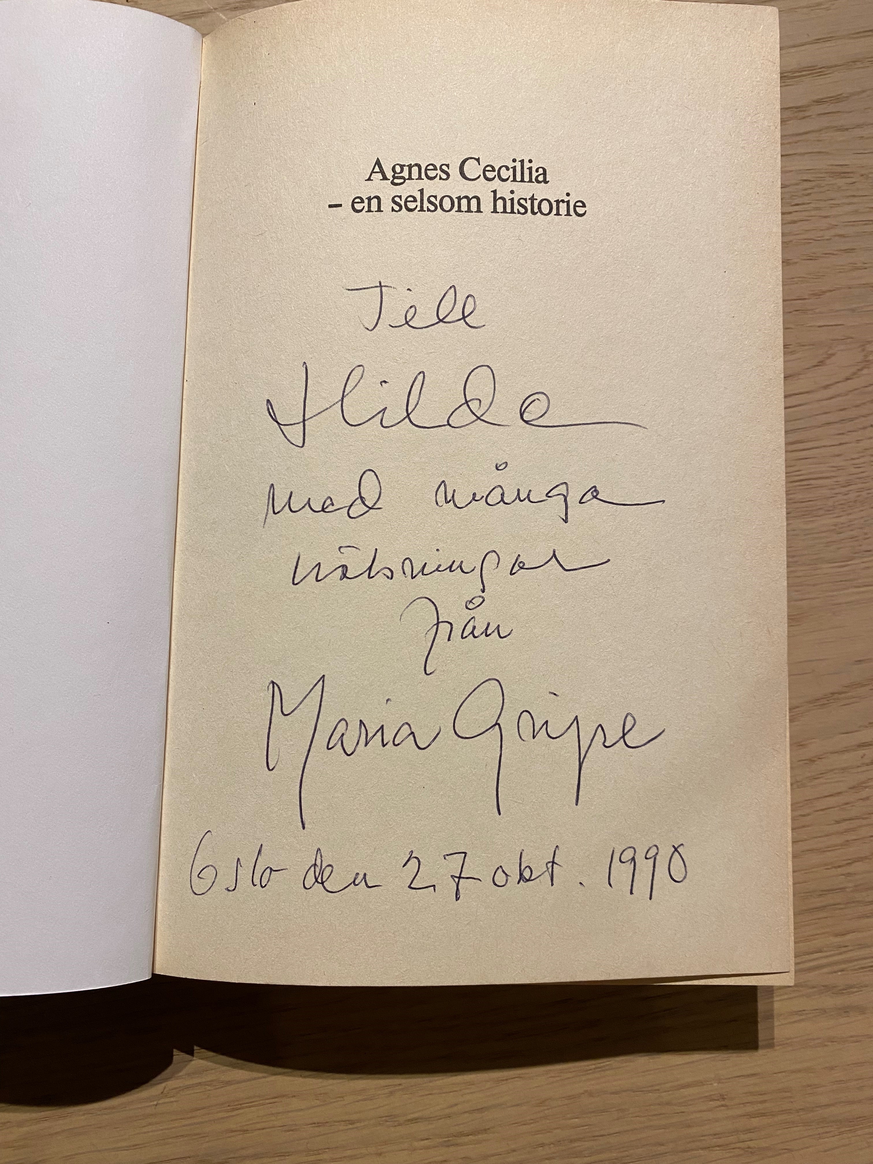 Foto av forfatter Maria Gripes dedikasjon til Hilde Hagerup i romanen Agnes Cecilia.