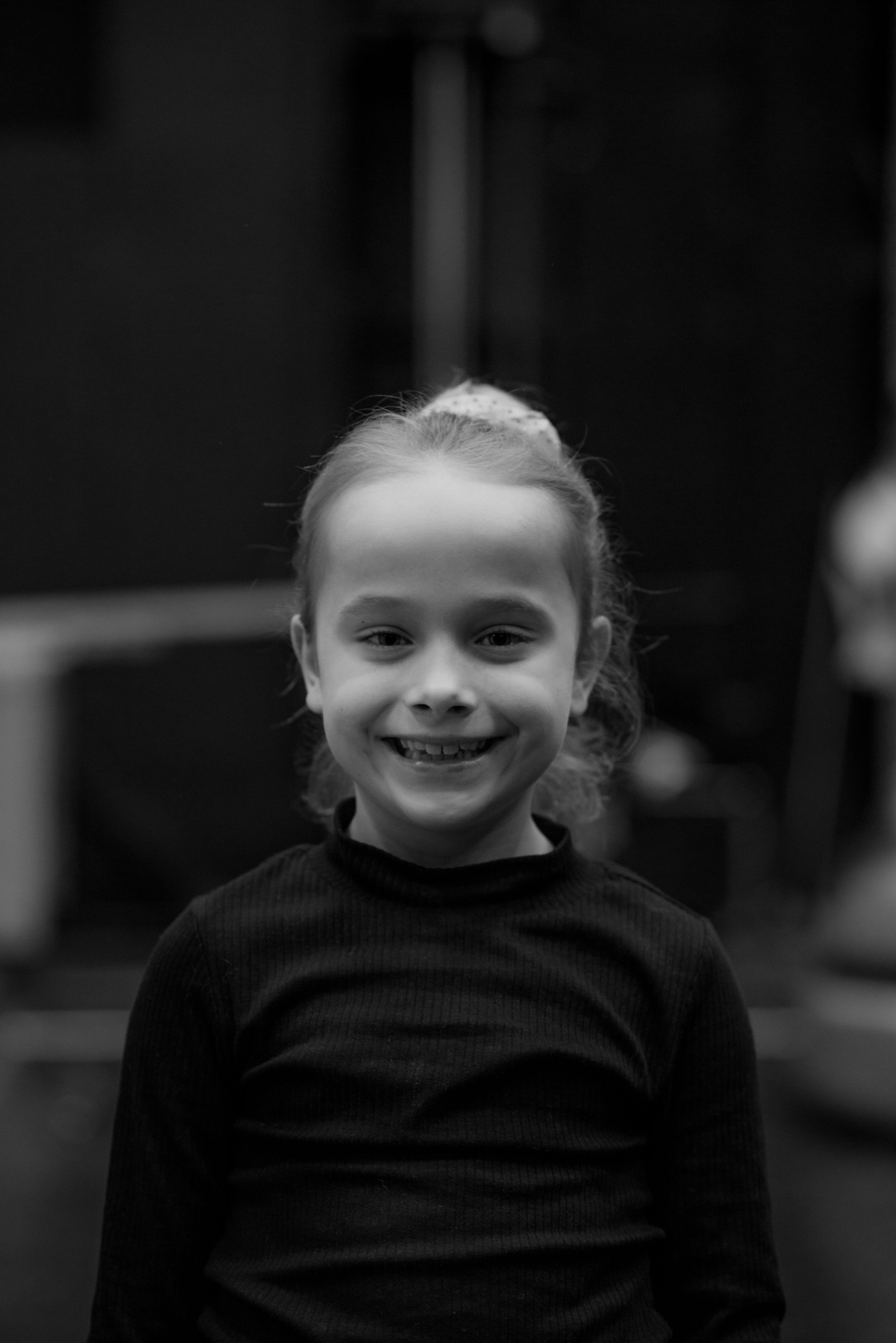 Portrett av smilende jente