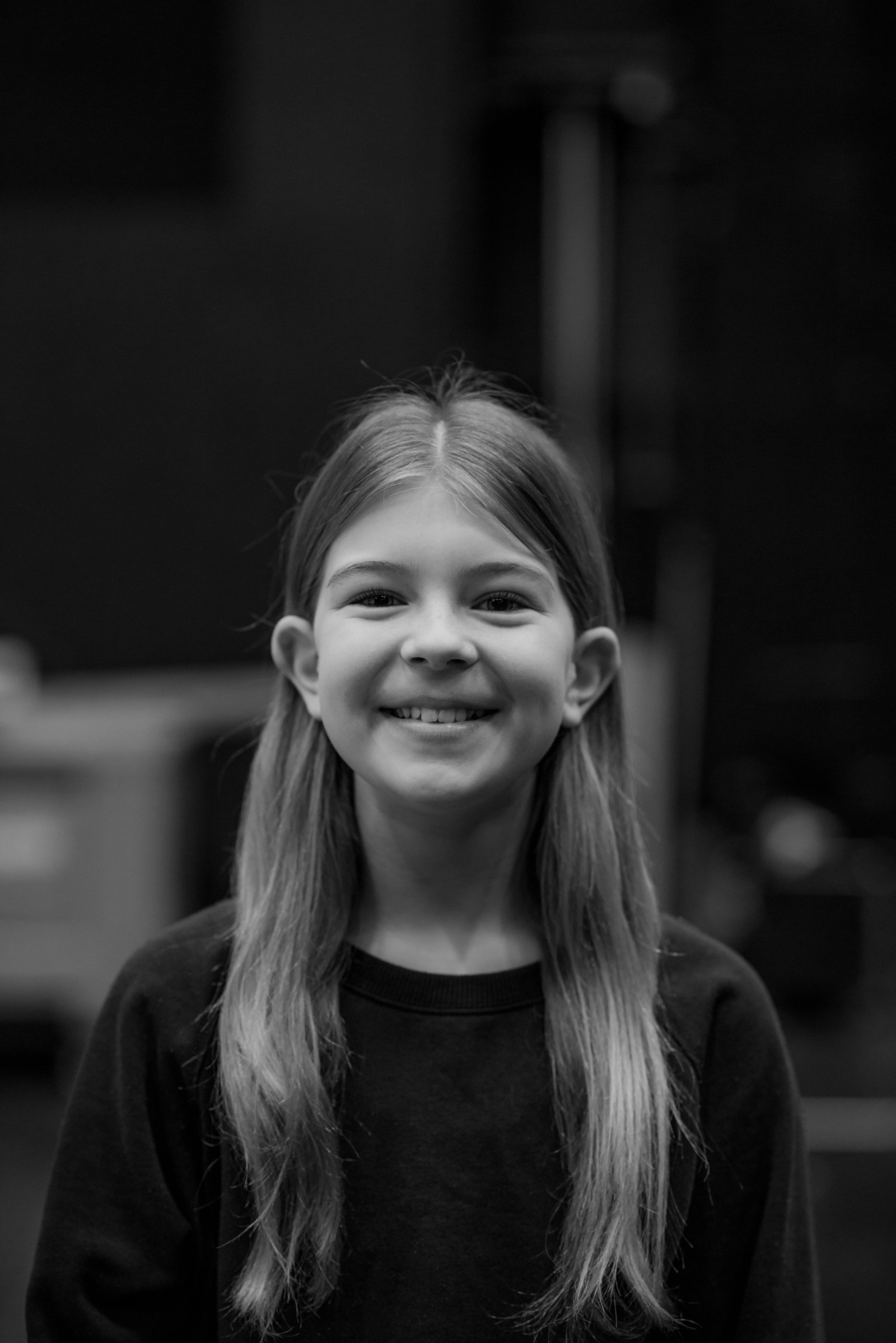 Portrett av smilende jente
