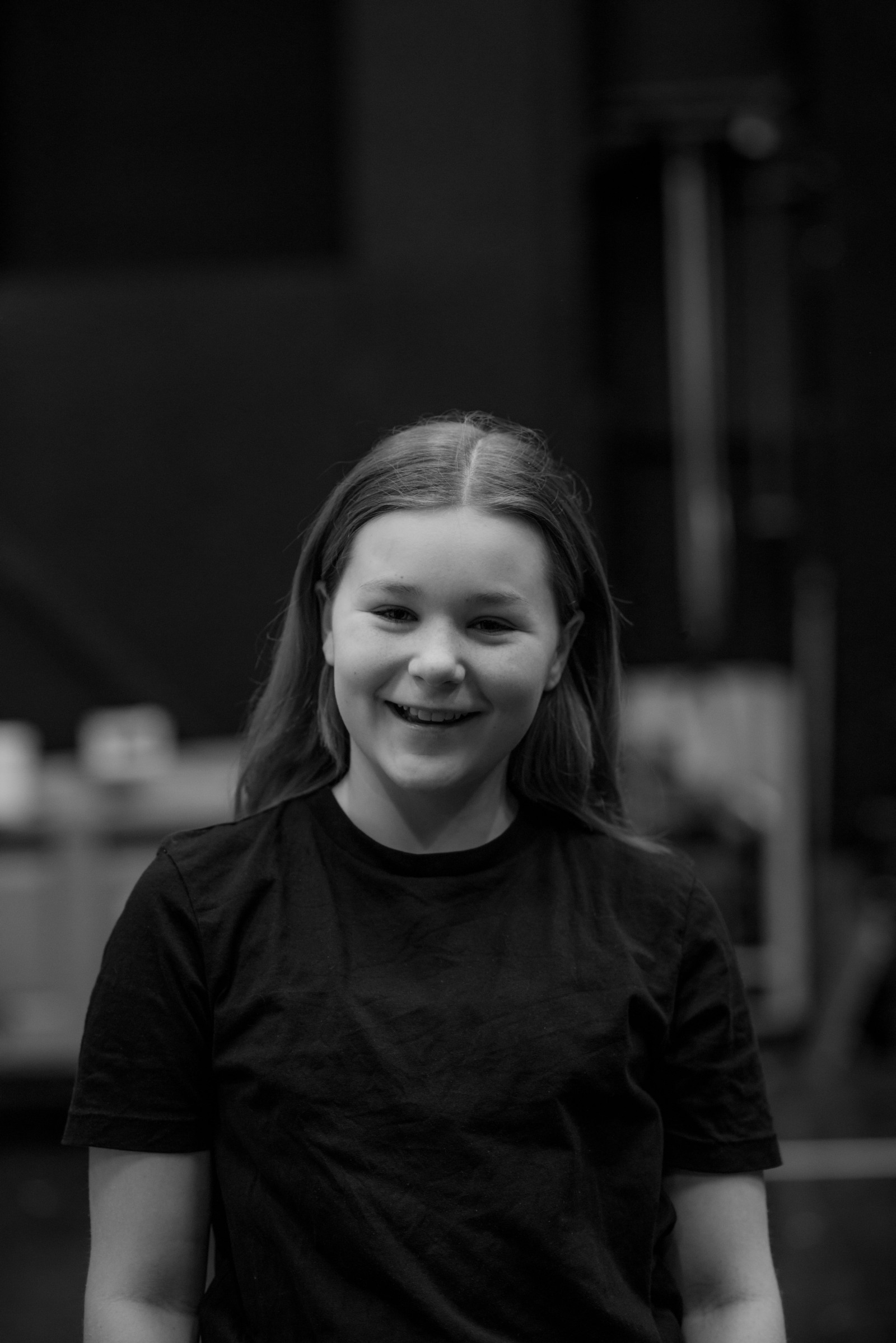 Portrett av smilende jente