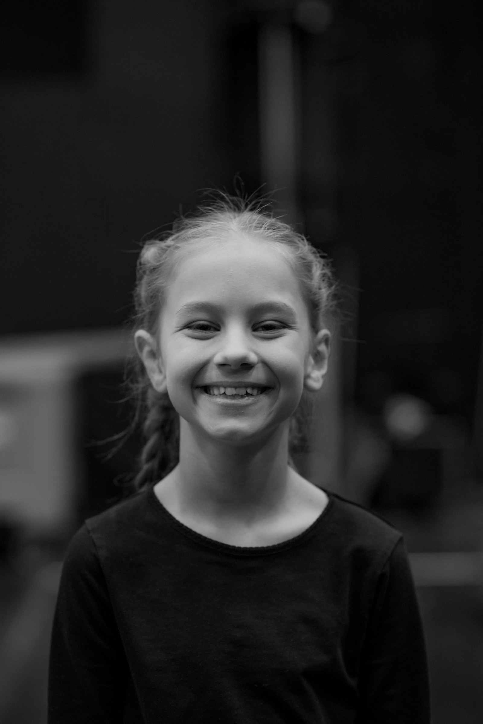 Portrett av smilende jente