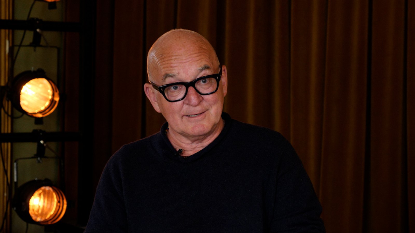 Mann i intervjusetting